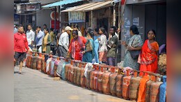 LPG-PNG सप्लाई को लेकर अब क्या है स्थिति? पेट्रोलियम मंत्रालय ने बताया