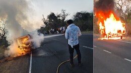 झालावाड़ में चलती गाड़ी बनी आग का गोला, झिरनिया घाटी में धू-धू कर जली बोलेरो, ड्राइवर ने कूदकर बचाई जान