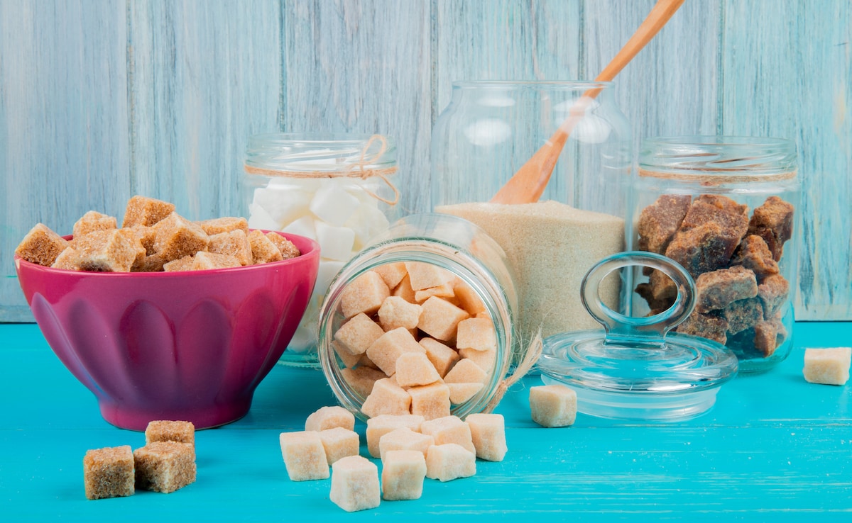 Artifical sweeteners such as sucralose and stevia can lead to changes in gut and metabolism