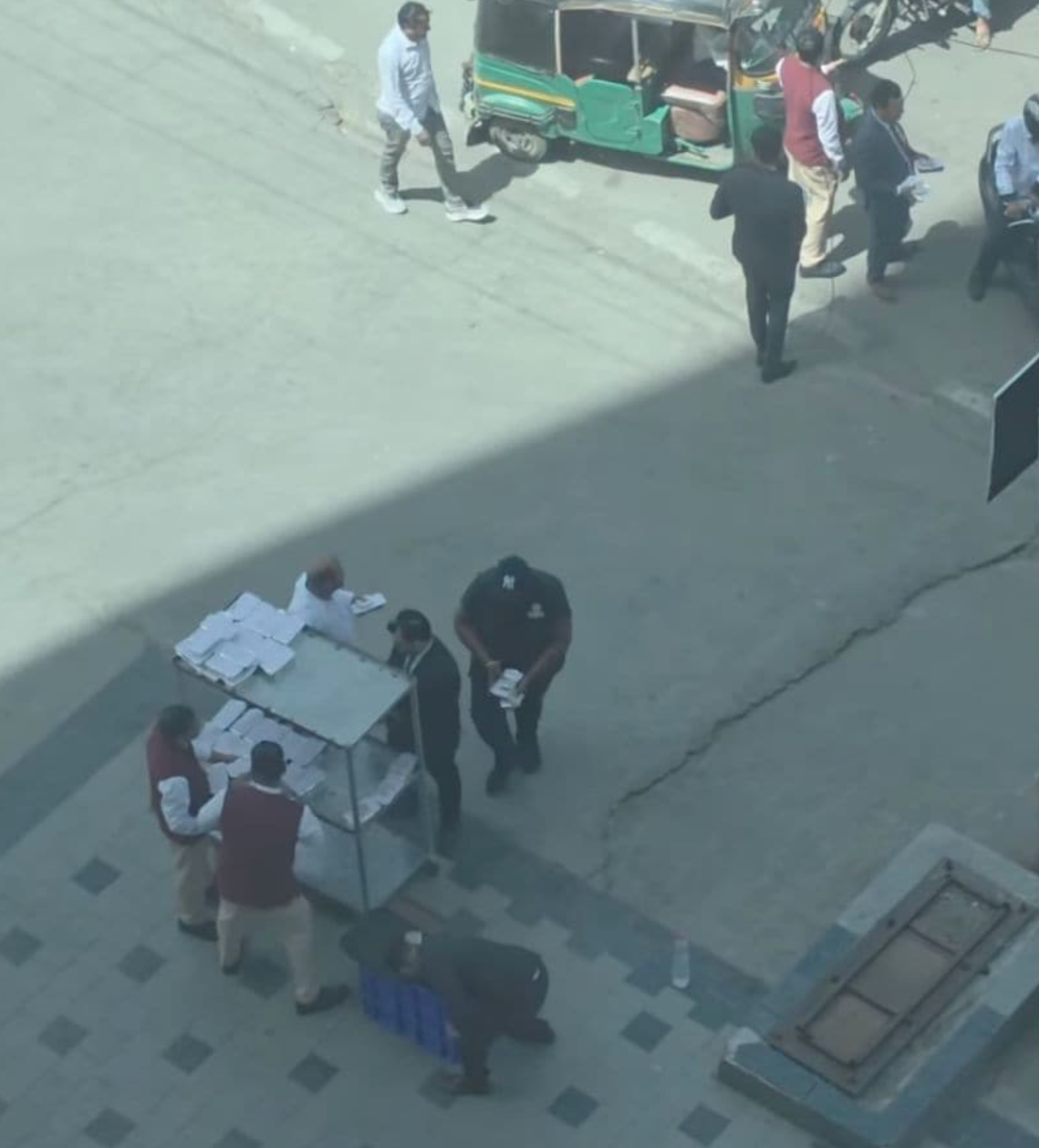 Jaipur Hotel Distributes Leftover Food Every Moring, Guest Shares Video