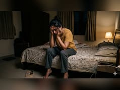 बारिश में मुझे सारा दिन नींद और थकान क्यों महसूस होती है? ये 5 बदलाव लाएंगे चुस्ती-फुर्ती