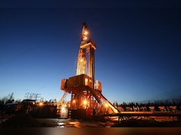 Vladimir Putin's Oil Windfall Won't Revive Russia's Slowing Wartime Economy