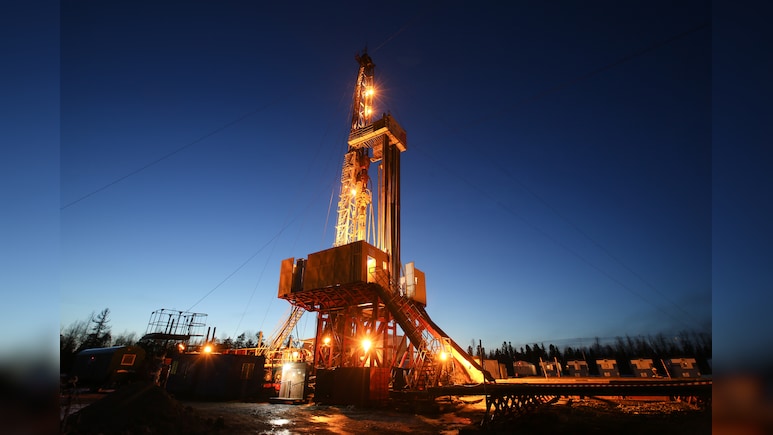 Vladimir Putin's Oil Windfall Won't Revive Russia's Slowing Wartime Economy