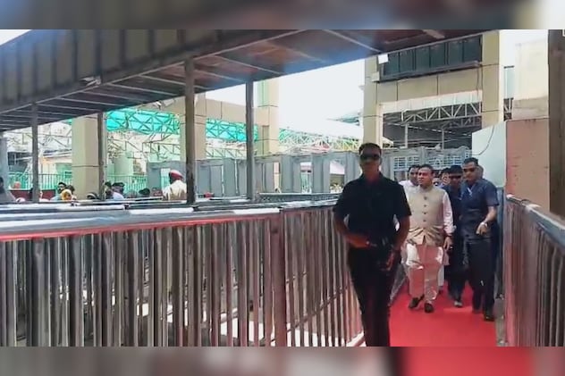 खाटूश्याम के दरबार में सीएम सरमा ने टेका माथा खाटूश्याम के दरबार में सीएम सरमा ने टेका माथा