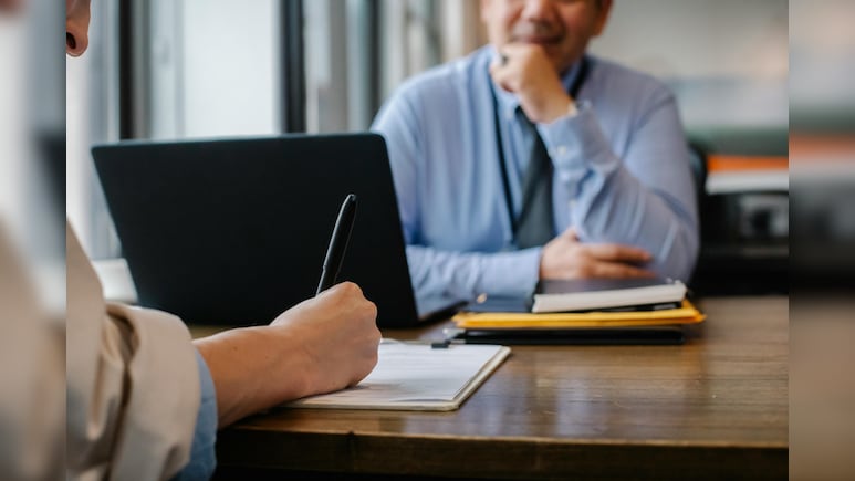 दिमाग पर लगाओ जोर और बताओ: वो कौन सी चीज है, जिसे खाने के लिए खरीदते हैं पर खाया नहीं जाता ?