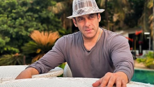 Salman Khan's 'Torn Shoes' Go Viral, Turn Out To Be Rs 1.5-Lakh Balenciaga Boots