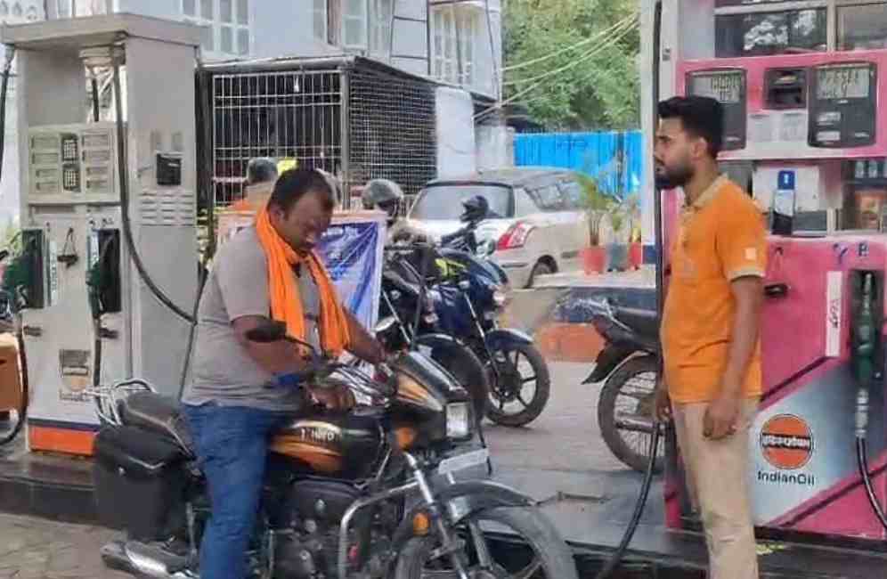 सरकार ने डीजल के निर्यात पर ड्यूटी 21.5 प्रति लीटर से बढ़ाकर 55.5 रुपये किया, ATF पर भी ड्यूटी बढ़ाई गई