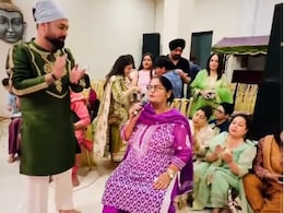 कपिल शर्मा ही नहीं उनकी मम्मी भी हैं कमाल की सिंगर, 74 की उम्र में गाया भजन तो फैंस बोले- बेटे से ज्यादा मां में हुनर