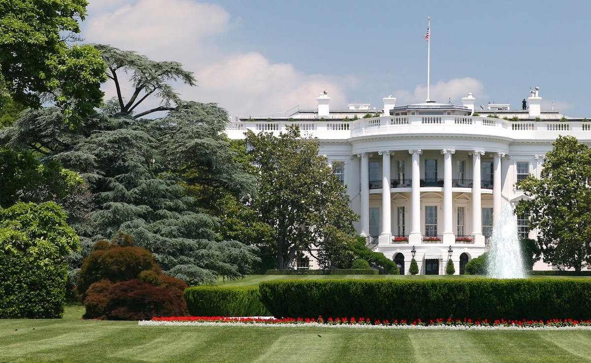 Armed Man Shot By US Secret Service, White House Briefly Shut