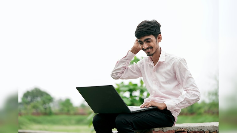 Lekhpal Bharti: 12वीं के बाद कैसे बनते हैं लेखपाल, जानें हर डिटेल, शुरू करें तैयारी