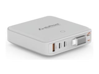 एक चार्जर से लैपटॉप, फोन, टैबलेट सब चार्ज! Stuffcool Zeno 100W चार्जिंग स्टेशन भारत में लॉन्च