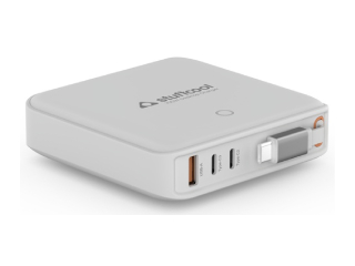 एक चार्जर से लैपटॉप, फोन, टैबलेट सब चार्ज! Stuffcool Zeno 100W चार्जिंग स्टेशन भारत में लॉन्च