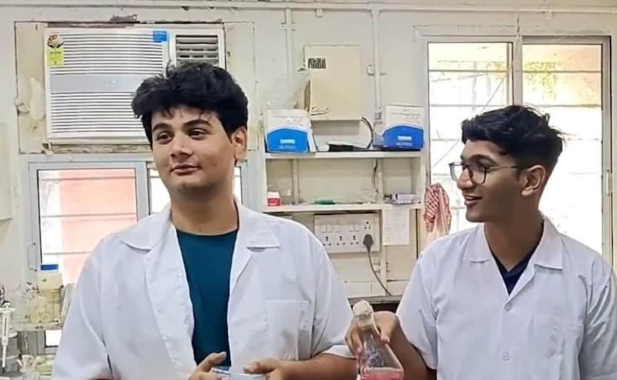 Gujarat Students Make Breakthrough: Glow-In-The-Dark Bacteria Discovered
