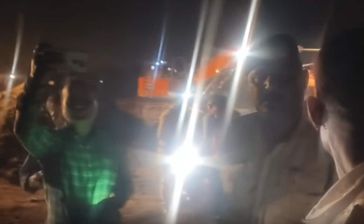 Stuck At 45 Feet: Battle On To Save 3-Year-Old From Ujjain Borewell