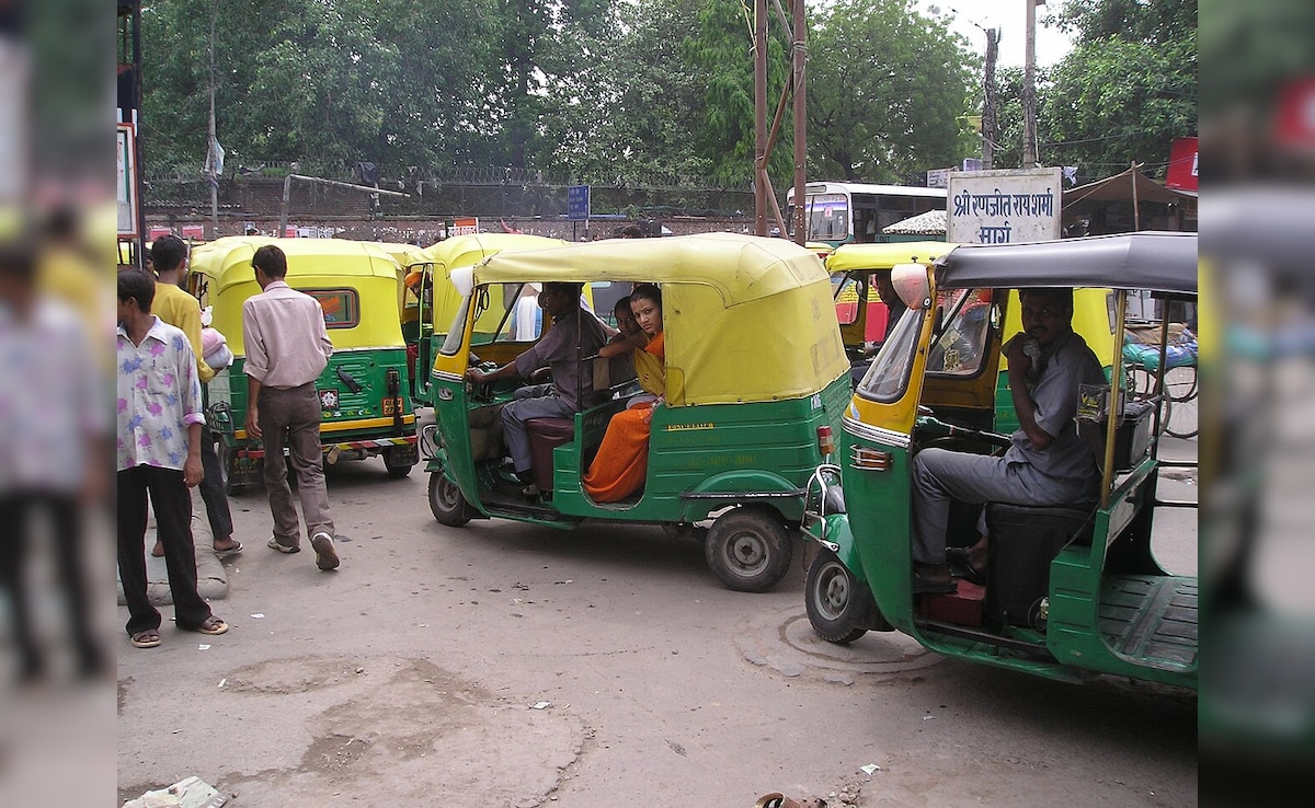 Marathi Push: Auto Drivers To Undergo Language, Licence Checks