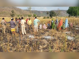 दर्दनाक: खेत में फसल के साथ ही जिंदा जल गया बुजुर्ग किसान, जब तक मदद पहुंची तब तक सब हो गया राख