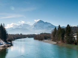 Which Countries Don't Have Any River?