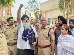 552 दिन से बेअदबी कानून की मांग कर रहे गुरजीत सिंह खालसा टावर से उतरे, CM भगवंत मान को किया धन्यवाद, बोले- 'जीत हासिल कर ली'