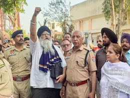 552 दिन से बेअदबी कानून की मांग कर रहे गुरजीत सिंह खालसा टावर से उतरे, CM भगवंत मान को किया धन्यवाद, बोले- 'जीत हासिल कर ली'