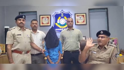 सूरत के पांडेसरा में रातभर चला पुलिस सर्च ऑपरेशन; 6 साल की बच्ची सुरक्षित बरामद, अपहरण का आरोपी गिरफ्तार