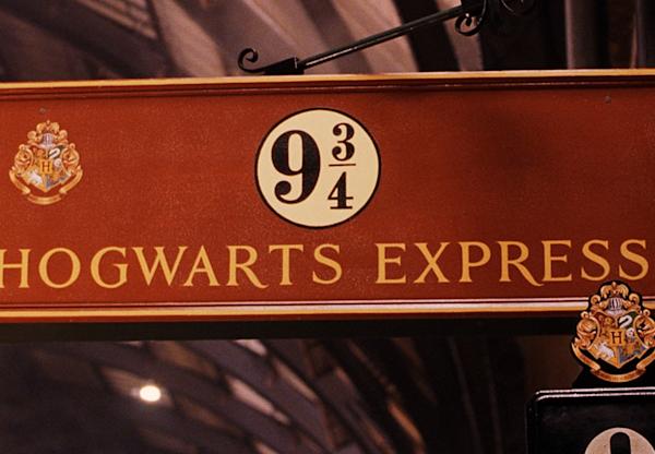 Platform located between platforms 9 and 10 for Hogwarts Express