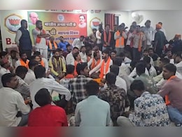 भाजपा संगठन में दो-दो सूची से असमंजस, बीजेपी कार्यालय में जुटे कार्यकर्ता&nbsp;
