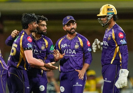 KKR Playoff Qualification Scenario: IPL 2026 के प्ले-ऑफ में पहुंचने के लिए अब KKR के पास क्या है रास्ता?, डिटेल से जानें