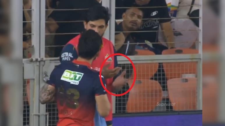 Video: रजत पाटीदार के विवादित कैच को लेकर ठनका विराट कोहली का माथा, तो 'दोस्त' इशांत शर्मा ने ऐसे समझाया