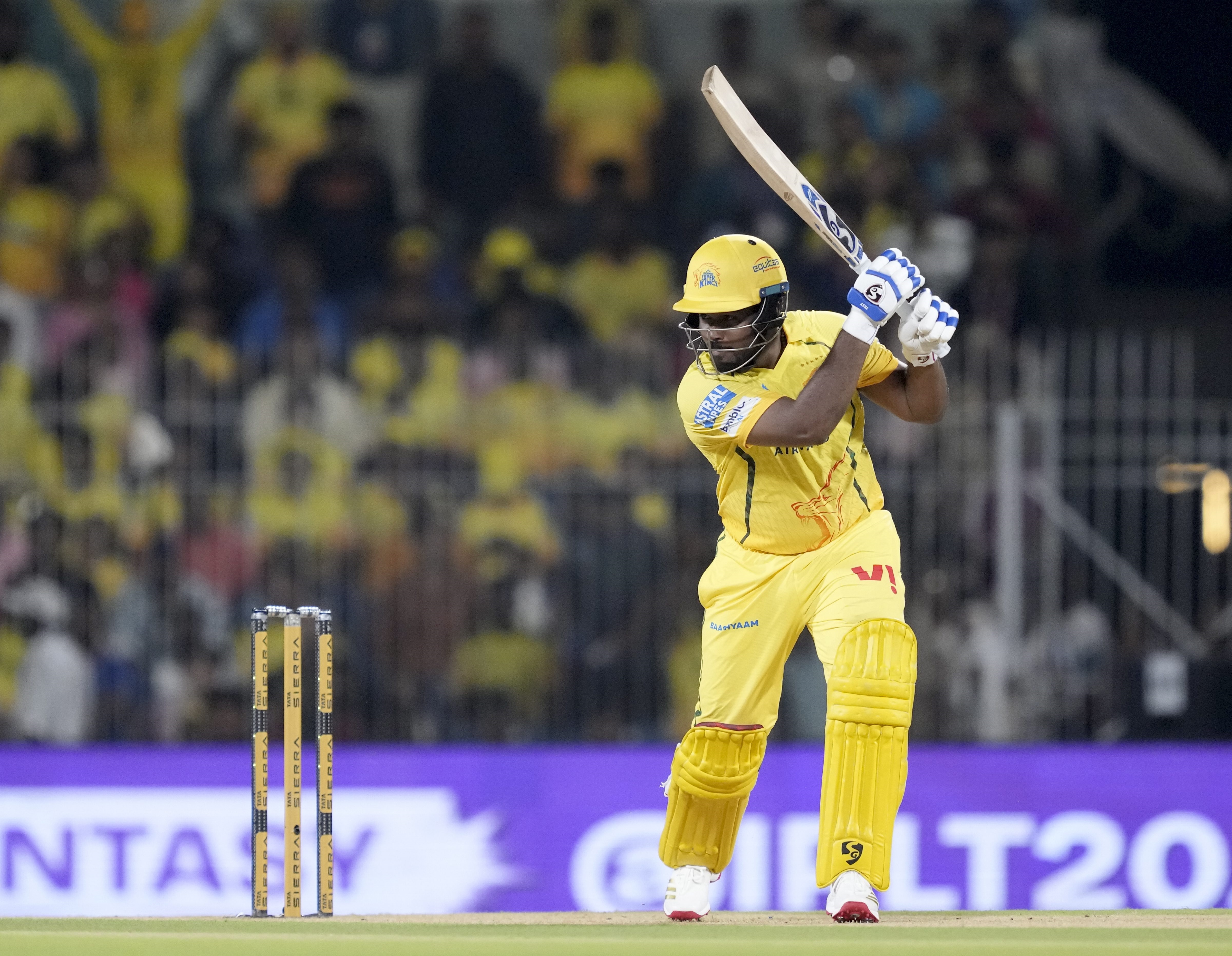 CSK vs DC LIVE Score, IPL 2026:   संजू सैमसन ने चेन्नई सुपर किंग्स के लिए जड़ी पहली फिफ्टी