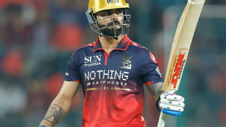 MI vs RCB: पचासे के साथ कोहली का 'डबल धमाका', कारनामा करने वाले पहले बल्लेबाज, बाबर-गेल दोनों को पीछे छोड़ा