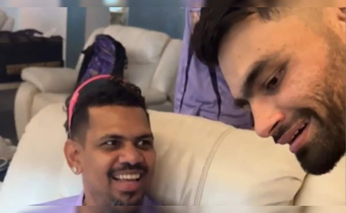 अरे भैया नहीं ब्रदर, रिंकू ने मां और बहन को वीडियो कॉल कर सुनील नारायण से मिलवाया, VIDEO देख नहीं रोक पाएंगे हंसी