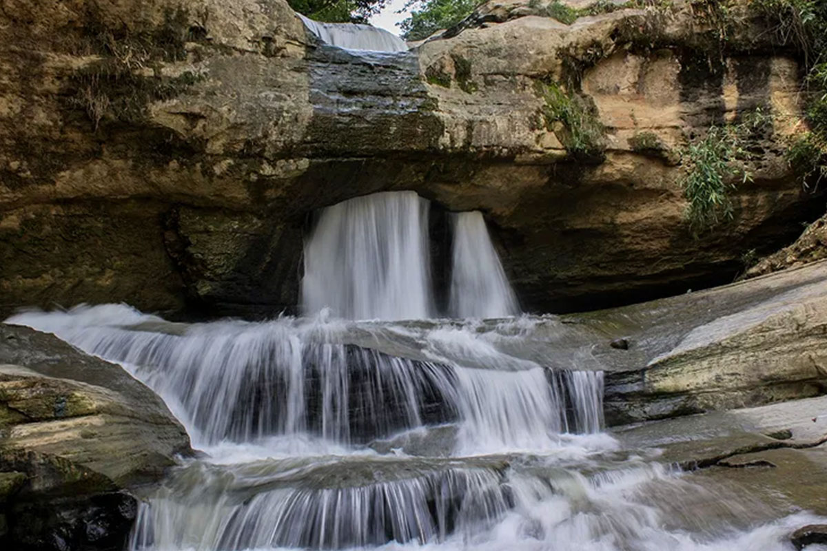 Khawhpawp Waterfall: A Quiet Pause in Aizawl