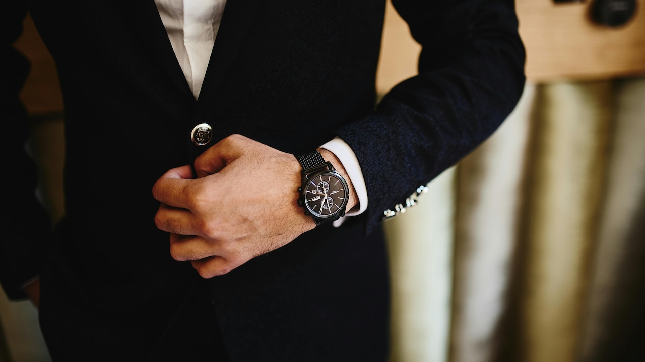 Buying A Watch? Heres How To Match It Perfectly With Your Skin Tone Buying A Watch? Heres How To Match It Perfectly With Your Skin Tone