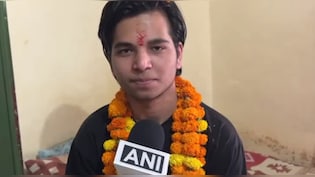 &ldquo;आपके बेटे ने टॉप किया है&hellip;&rdquo;: ऋषिकेश के आर्यन की कामयाबी पर मां हुई भावुक, आंखों से छलके आंसू