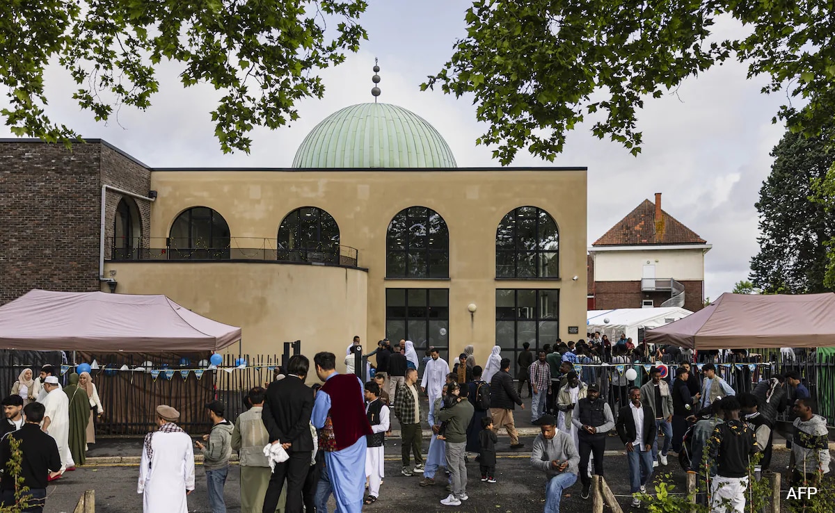 France Bans Planned Gathering Of Muslims In Paris, Citing Security Risk
