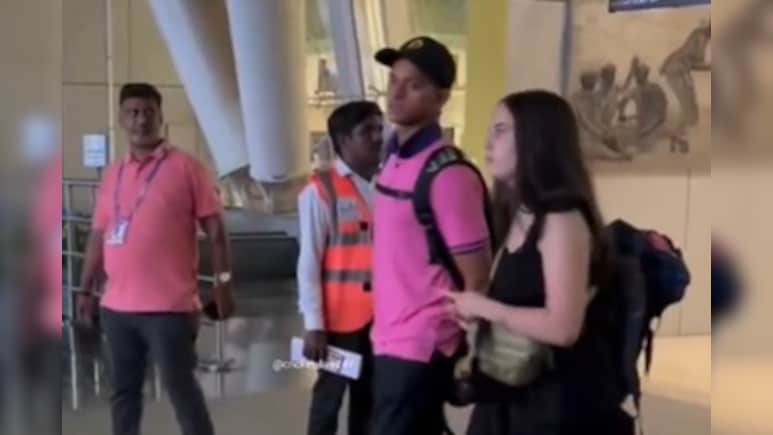 Yashasvi Jaiswal: यशस्वी जायसवाल के साथ यह मिस्ट्री-गर्ल कौन? सोशल मीडिया पर वायरल हो रहा वीडियो