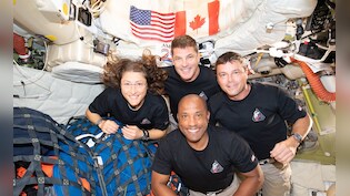 अंतरिक्ष में इतिहास रचने के बाद पृथ्वी पर लौट रहा है NASA का यान आर्टेमिस-II, जानें कितने बजे होगी वापसी