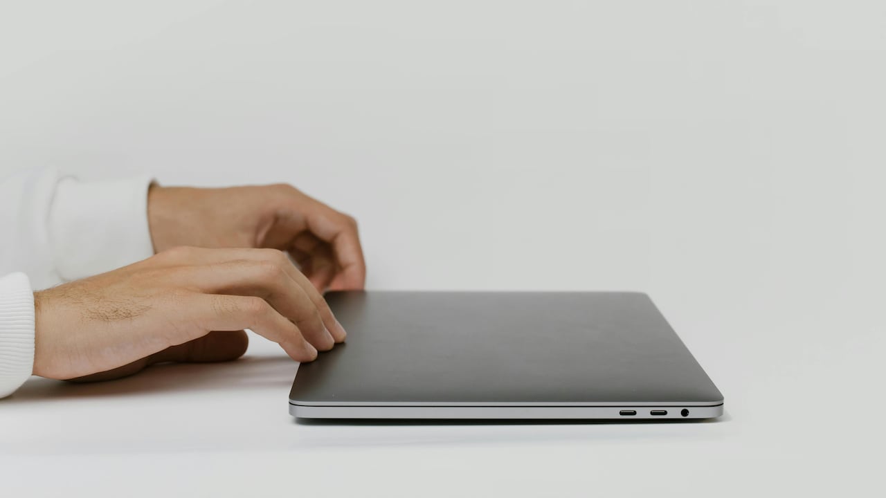 Laptop Heating Issues: Hidden Habits That Are Destroying Your Device