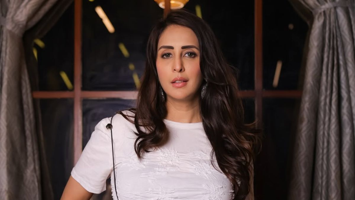 Chahatt Khanna Reveals She Takes No Medicines, Follows Ayurvedic Lifestyle