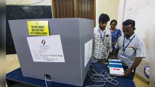 Tamil Nadu Voting Live Updates: तमिनलाडु में विधानसभा चुनाव की वोटिंग आज, 5.73 करोड़ वोटर करेंगे 4023 उम्मीदवारों का फैसला