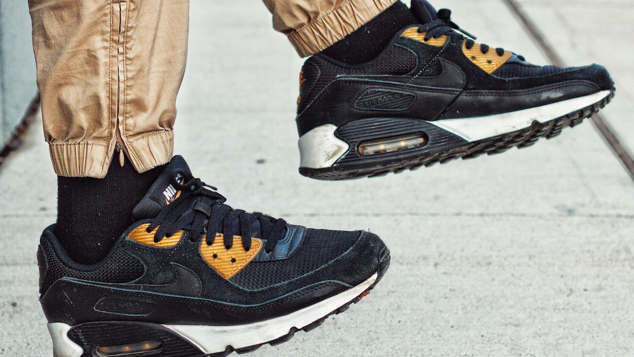 Myntra Fashion Carnival Sale: U.S. Polo Assn. And Neemans Footwear