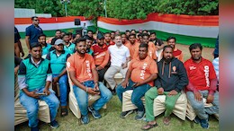 रेस्टिंग सेंटर, अटल कैंटीन में भोजन... दिल्ली सरकार ने गिग वर्कर्स को लेकर क्या-क्या बड़े ऐलान किए
