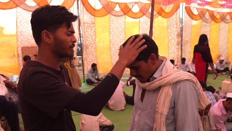 बीमारी दूर करने का दावा कर आदिवासियों का धर्म-परिवर्तन, चंगाई की आड़ में डरा-धमाकर बना रहे थे ईसाई