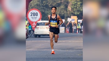 Sawan Barwal Breaks Shivnath Singh's 48-Year-Old Marathon National Record