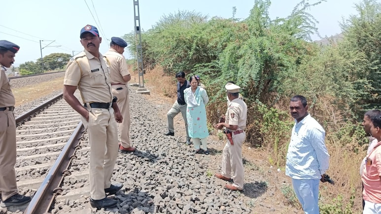 Sahyadri Express Robbery: सह्याद्री एक्सप्रेसवर दरोडा; सिग्नल यंत्रणेत छेडछाड करून प्रवाशांना लुटलं