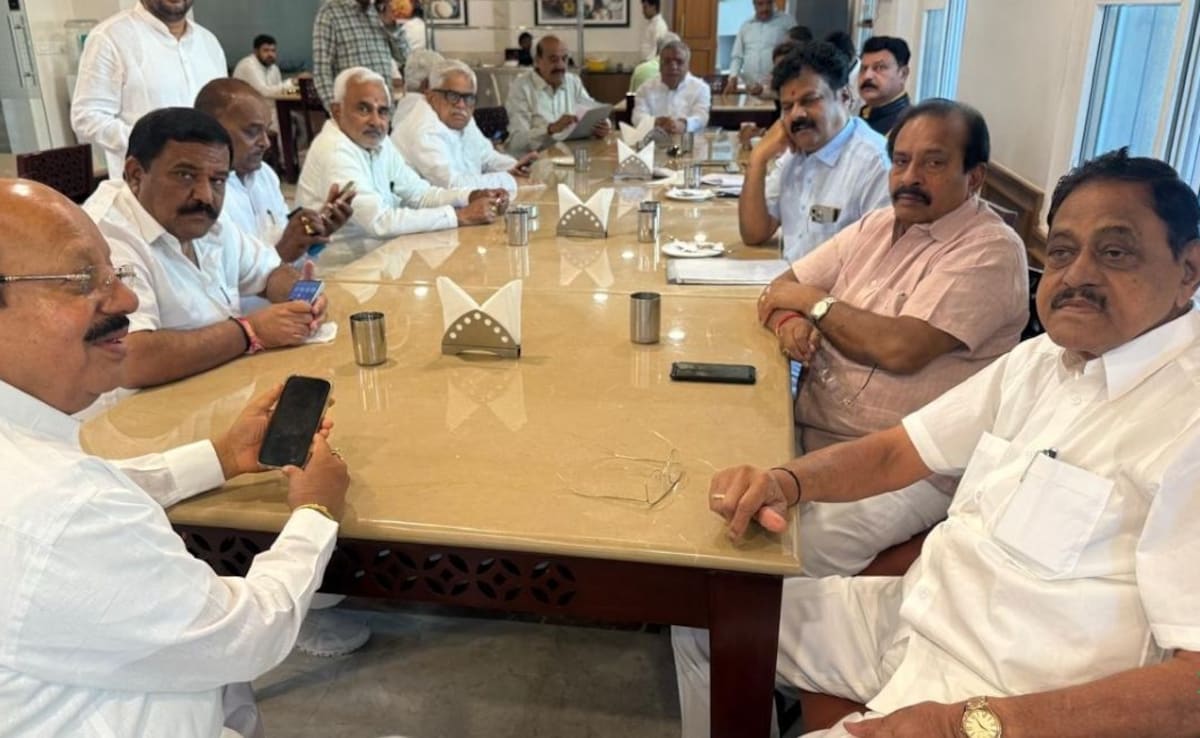 अयोध्या जाएगा कर्नाटक के असंतुष्ट कांग्रेस विधायकों का ग्रुप, कांग्रेस आलाकमान के लिए संदेश?