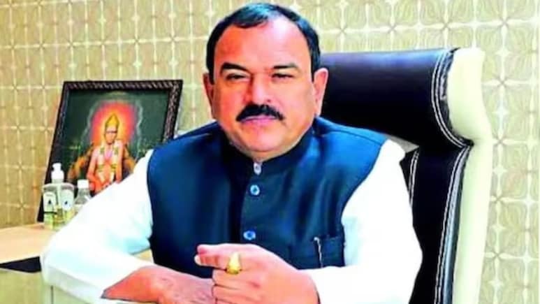 Ashok Kharat :130 बँक खाती, 60 कोटी अन् 'वारस' मात्र एकच! भोंदू खरातचा बँकिंग विश्वातील मोठा घोटाळा उघड