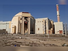 बिजली घरों के चारों ओर हाथ जोड़कर खड़े हो जाएंगे ईरान के युवा... ट्रंप के अटैक से पहले नई तरकीब?