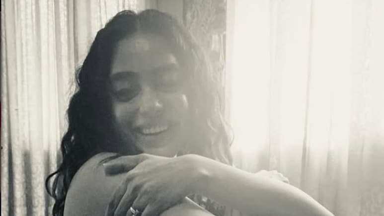 'मैं यहां कपड़े उतारने नहीं आई...' सोशल मीडिया पर गलत डिमांड पर भड़की एक्ट्रेस, दिया मुंहतोड़ जवाब