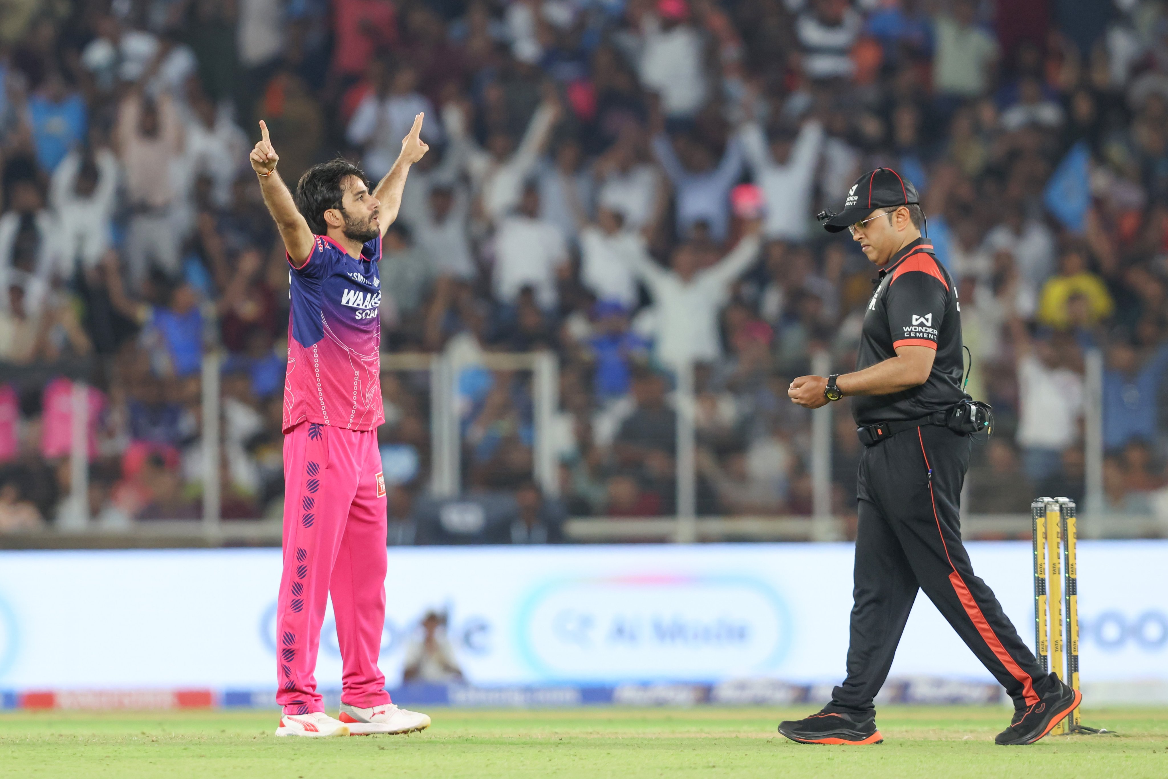 GT vs RR IPL 2026 LIVE Score: 'सुदर्शन' पारी भी नहीं बदल पाई गुजरात की किस्मत, रोमांचक मुकाबले में मिली 6 रन से शिकस्त